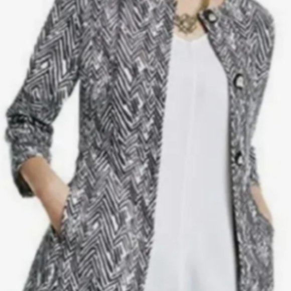 Size XS: CAbi Zig Zag Ponte Knit Style 3034 - Picture 2 of 4